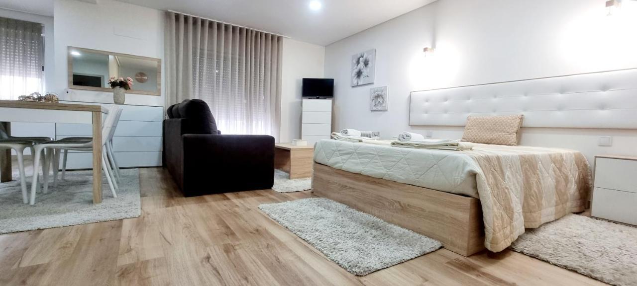 Imperial Apartment 1, 2 E 3 Braga Bagian luar foto