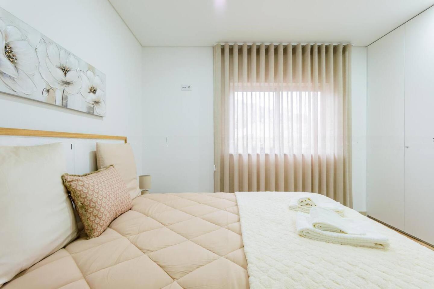 Imperial Apartment 1, 2 E 3 Braga Bagian luar foto
